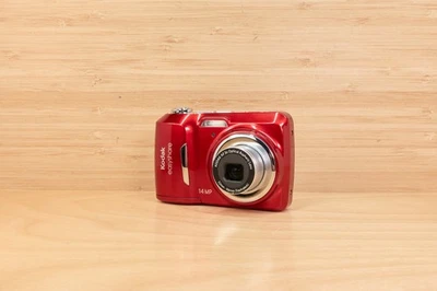 Kodak EasyShare C1530 Digital Camera / 14MP / 3× Zoom / Red / Tested - Image 1 of 4