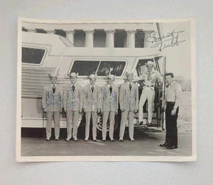 Ernest Tubb und die Texas Troubadours signierte Fotos - Bild 1 von 3