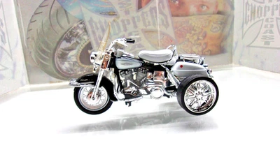 2011 HARLEY DAVIDSON 1966 FLH ELECTRA GLIDE CUSTOM TRIKE  1:18 SCALE - Image 1 of 4
