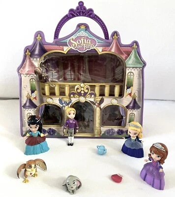 Disney PRINCESS SOFIA THE FIRST Carrying Castle Case Dolls,Figures,Animals - Image 1 of 2