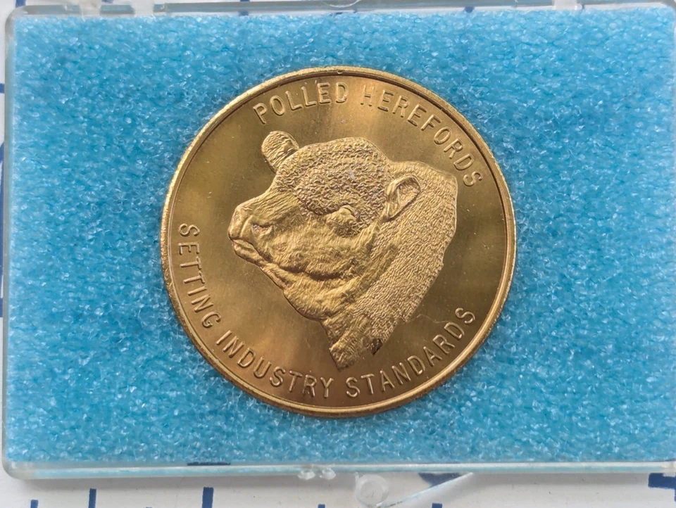 ¡RARO! 1973 American Polled Hereford Association Golden Anniversary Show Sale Moneda Foto 1 de 4