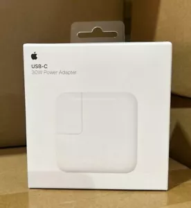 Genuine Apple 30W USB-C MacBook/iPhone/iPad Pro UK Wall Charger Power Adapter - Picture 1 of 3