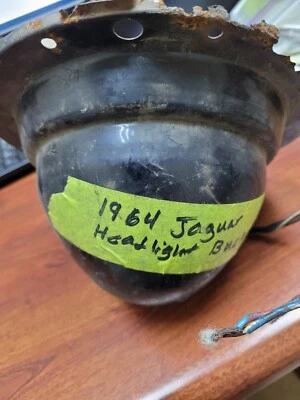 Jaguar XKE 1964 canastilla de faros OEM. Foto 1 de 3