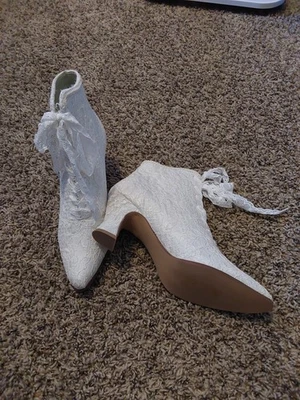 Medievil, Renaissance style cosplay heels - Image 1 of 3