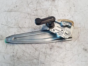 TOYOTA YARIS 2015 REAR DOOR WINDOW REGULATOR DRIVER SIDE REAR O/S/R - Picture 1 of 3