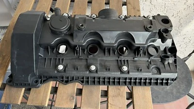 BMW 750li 2008 Driver side  valve cover gaskets. Driver Side Valve Cover, Timing - Image 1 of 4