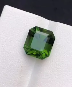 4.7ct Natural Tourmaline Gem Jungle Green Color and Nice Luster from Afghanistan - Picture 1 of 4