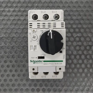Schneider Electric GV2-P10  Motor Circuit Breaker / Manual Starter  4-6.3A   - Picture 1 of 3