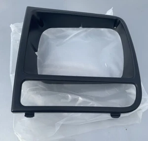 Jeep XJ Cherokee 97-01 Phase2 LH links Scheinwerfer Scheinwerfer Surround Blende Nos - Bild 1 von 1