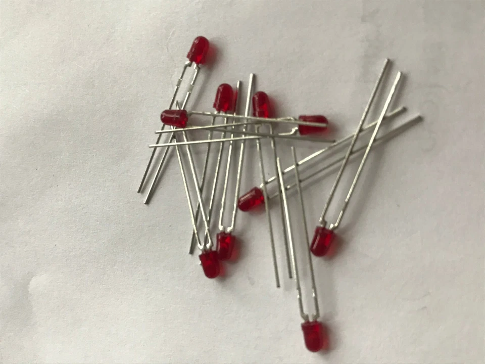 LED HLMP-1301 3mm Uni-Color Red 635nm 2-Pin made by Agilent 10pcs £3.95 H503 - Image 1 of 1