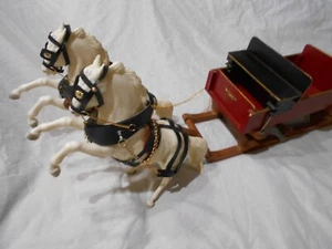 Breyer Fighting Stallions pulling Sleigh, Awesome Dynamic Running/Rearing Beauty - Picture 1 of 20