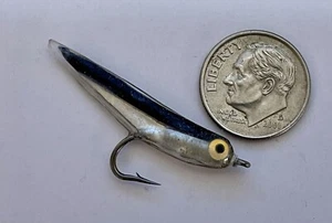 SMALL BLACK GUMMY MINNOW. FLY FISHING. BASS, TROUT, BONEFISH. #6 SALTWATER HOOK. - Picture 1 of 1
