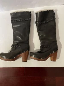 UGG Australia Womens 7 Savanna Black Leather Heel Tall Sheepskin Winter Boots - Picture 1 of 8
