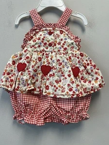 Pagliaccetto Vintage CottageCore Rosso Bianco Gingham Floreale Toppa Cuore Increspato—3/6M - Foto 1 di 6