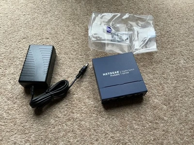 NETGEAR ProSafe GS105 V3 5 Port Gigabit Network Switch with PSU - Image 1 of 4