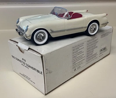 AMT 1/25 SCALE 1953 DEALER PROMO CAR CORVETTE CONVERTIBLE POLO WHITE -MIB - Image 1 of 4