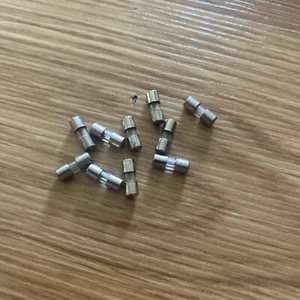 10x 3 amp Small Cord Fuse Christmas Tree Lights String Mini Replacement 10 Fuses - Picture 1 of 5