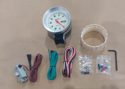 VENTA Tacómetro Eléctrico Equus E8068 3-3/8" Calibre 8000 Series 0 a 8000 RPM Foto 1 de 4