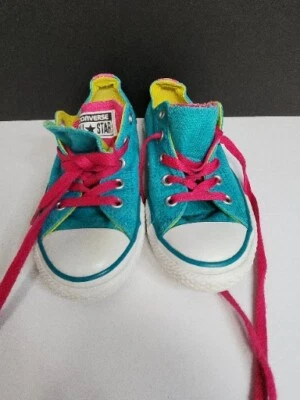  CONVERSE ALL☆STAR LOW TOP JR TALLA 13. VERDE AZULADO, ROSA INTENSO, AMARILLO. DOBLE LENGUA.  Foto 1 de 4