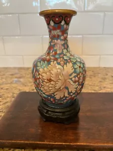 Antique Chinese mille-fleurs cloisonne vase - Picture 1 of 8