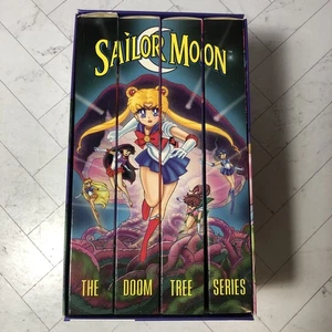 Sailor Moon: The Doom Tree Series - Four Volume 4 Tape Box Set VHS, 1995 DIC - Imagen 1 de 3