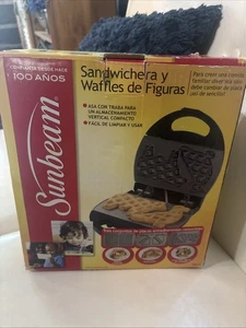 Sunbeam 3864 Animal Waffle & Sandwich Maker with 3 Removable Plates (2009) - Picture 1 of 4