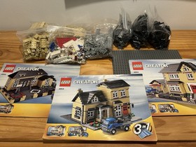 LEGO CREATOR: Model Town House (4954) Used 100% Complete w/ Instruction Books
