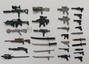 lotto 30 accessori figure GI Joe Cobra pistole spada armi per 1/18 3,75" #G12 - Foto 1 di 6
