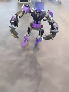 LEGO SUPER HEROES: Black Panther Mech Armor (76204) - Picture 1 of 8