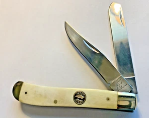 OCOEE RIVER Knife 2 Blade Trapper WHITE SMOOTH BONE Handles Appears New with Box - Picture 1 of 7