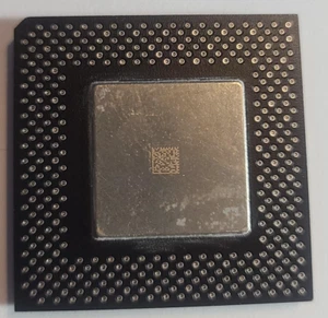 Intel/Celeron/SL37X/400/66/128KB L2 Cache/2V/Socket 370/CPU/Processor/Mendocino - Picture 1 of 5