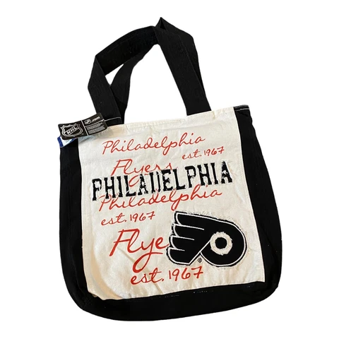 Philadelphia Flyers est. 1967 NHL Hockey Canvas Zip Tote Bag NWT Cover