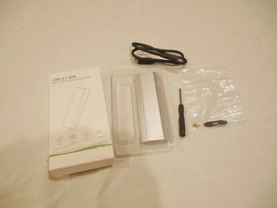 USB-C M.2 NGFF SATA Enclosure,USB3.1 GEN 2 M.2 NGFF SSD Enclosure Support M Key  - Image 1 of 3