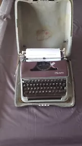 Vintage Olympia SM3 Deluxe ? Burgundy Gray Portable Manual Typewriter W/ Case - Picture 1 of 18