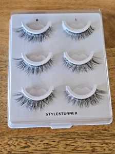 Lilly Lashes Style Stunner SELF-ADHESIVE  Natural Volume + Medium (3 Pairs) - Picture 1 of 4