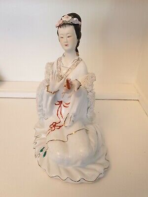 Large Vintage Geisha Porcelain Figurine With Fine Spaghetti  Trim Stunning • 60.58£