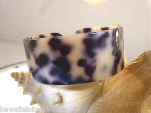 30mm Oceania Faux Black Cookies & White Cream Tortoiseshell Cuff Bracelet Adj #3 - Picture 1 of 1