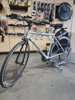 Motobecane Mirage 6061 AL pequeño Shimano Claris 8 velocidades Foto 1 de 4