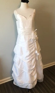 NWT White Bridal Gown Small - Picture 1 of 6