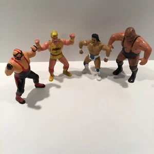 Konvolut 4 WCW Wrestling Figuren 1994  - Bild 1 von 2