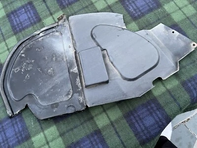 Forro guardabarros delantero izquierdo Jaguar XJS V12 Foto 1 de 4