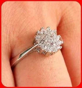 ANILLO DESLUMBRANTE EN ORO CHAPADO DE 18 KT Y PIEDRA CICONIOS - Imagen 1 de 1