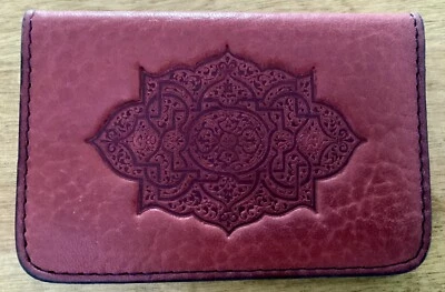 Beautiful OBERON Maroon Pebbled Leather Card Keeper, Celtic Design, EUC - Image 1 of 4