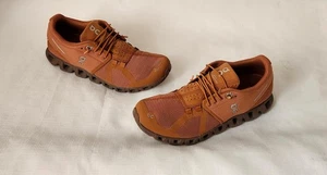 Scarpe da corsa On Cloud Swiss sneakers monocromatiche tutte marroni donna taglia 7 rare - Foto 1 di 10