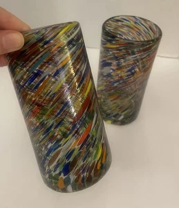Mexikanische bunte Wirbel Konfetti mundgeblasene Glas Becher hohe Kugel 2er Set - Bild 1 von 7