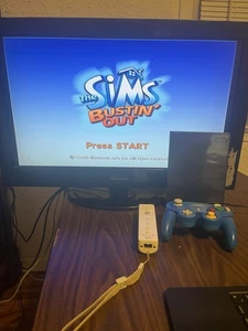 The Sims Bustin’ Out (Nintendo GameCube, 2003) – Disc Only, Tested & Working - Picture 1 of 10