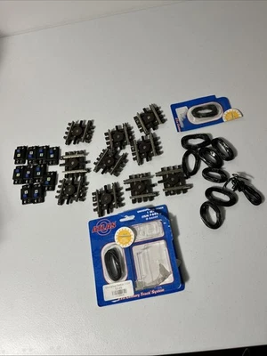 Atlas O #6059 - Uncoupling Track Set  3-Rail Track (Lot of 10) Used - Image 1 of 4