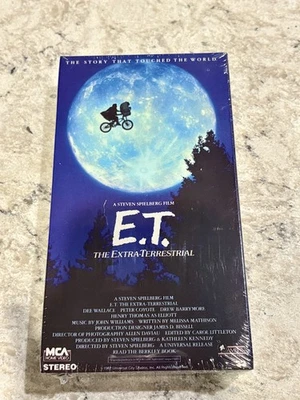 E.T. ET the Extra Terrestrial 1988 VHS Sealed MCA Green Flap Brand New - Image 1 of 4