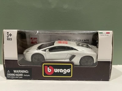 BURAGO LAMBORGHINI AVENTADOR 1/43 2012 TOY FAIR EDICIÓN LIMITADA (caja dañada) Foto 1 de 4