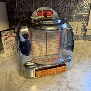 CROSLEY Collector's Edition CR9 "Chrome" Diners Jukebox AM/FM Radio w/ Cassette - Picture 1 of 13